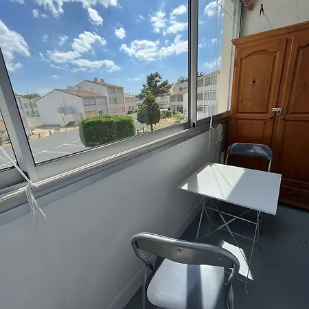 T2 à St-hilaire-de-riez - Proche Et Commerces, Avec Parking Privé - Fr-1-324a-46 *