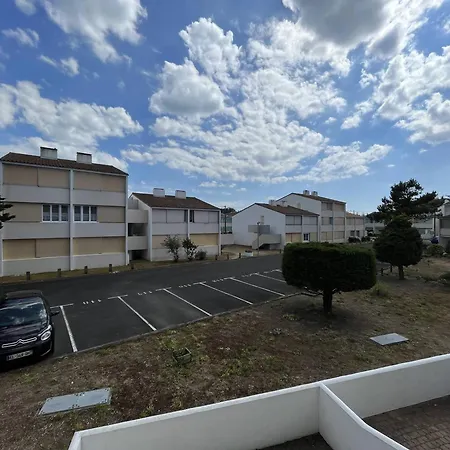 Apartment T2 A St-hilaire-de-riez - Proche Et Commerces, Avec Parking Prive - Fr-1-324a-46 Saint-Hilaire-de-Riez